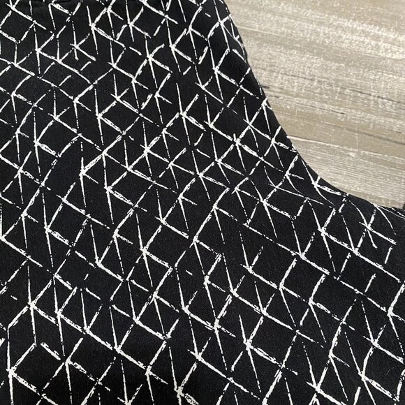 Larry Levine Pants Women’s Size 10 Black & White Pull On Pants - Picture 2 of 10